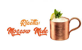 Il moscow mule originale è molto semplice: Moscow Mule Un Cocktail Fresco In Una Mug Di Rame