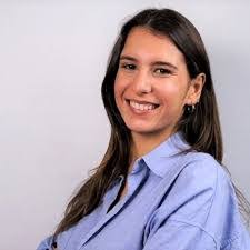 Rebecca Dry's Instagram, Twitter & Facebook