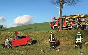 Jun 28, 2021 · die freiwilligen feuerwehren breitbrunn, hörsching und rutzing wurden am 28. Schwerer Unfall Und Brand Fast Zeitgleich Zwei Feuerwehreinsatze