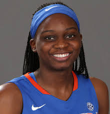 Danni Williams's Instagram, Twitter & Facebook