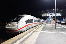 Ice 4 Berlin Hauptbahnhof 3 Ice 4 Wikipedia Eisenbahn Hauptbahnhof Db Zug