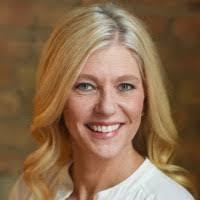 Gretchen Ellis's Instagram, Twitter & Facebook