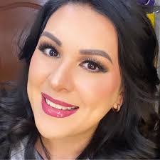 Flor Rivas's Instagram, Twitter & Facebook