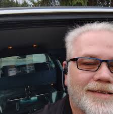 Should I keep my model car as is or do the box art?