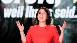 Открыть страницу «annalena baerbock» на facebook. Vorwurfe Gegen Baerbock Auf Dem Weg In Die Planwirtschaft Tagesschau De