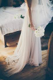 Soft Natural Colours For An Organic Inspired Homemade Wedding Matt Lauren Wedding Dresses Wedding Bride