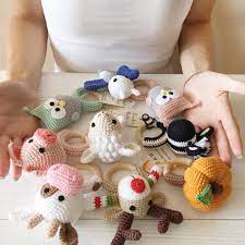 Mantitas De Apego En Estrella Crochetfornovices Com Newborn Toys Crochet Baby Toys Piggy Gift
