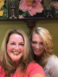 Karen Struble & I doing each others hair! The hairstylist exchange ... it's  how we do it😉😂💇🏼‍♀️