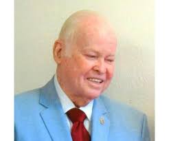 Woody Hutton Obituary (2015)