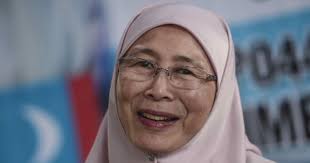 Both current and historical prime ministers of malaysia are listed with biographies. Malaysians Will Have A Female Deputy Prime Minister For The Very First Time