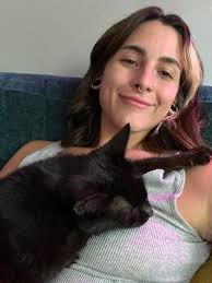 Free female cat in Cleveland, Ohio needs new home