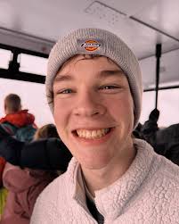 is feeling quite cheeky🇬🇧