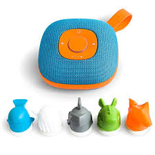 The 32gb storage space accommodates up to 8,000 songs, while the crisp led screen and physical buttons make for easy operation. Throw A Dance Party In Your Living Room With The Jooki Kid S Music Player Pretty Opinionated