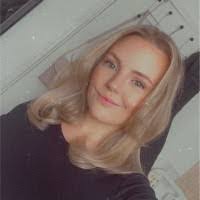 Courtney Rowley's Instagram, Twitter & Facebook