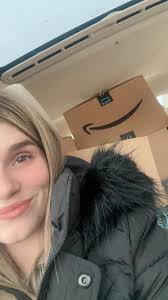 until i get myself a bigger mom car, my little passat and i will keep doing  pallets together. 🤣 watch the page tonight for stuff you neeeed. momma  doesn't know it yet,