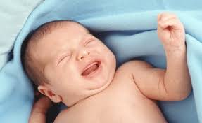 Anak autis dengan gangguan disintegratif memiliki gejala autisme yang muncul setelah usia 3 tahun. Tanda Awal Autisme Pada Bayi Mimbar Rakyat