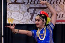 Wmu Students Anxious To Share Their Cultures At International Festival Wmu News Western Michigan University