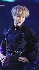 Pin By Tara Greatorex On Bts Bts Jimin Park Jimin Cute Jimin