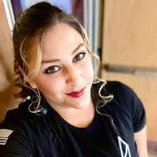 Denise Headrick's Instagram, Twitter & Facebook