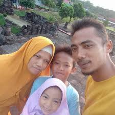 Lelaki inisial RF, salah satu Aparatur Sipil Negara (ASN) di RSUD dr. Iskak  Tulungagung akan diberhentikan tidak dengan hormat, karena terbukti  melakukan korupsi yang merugikan keuangan negara hingga ratusan juta  rupiah. Leope