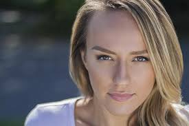 Элисон Уолкер