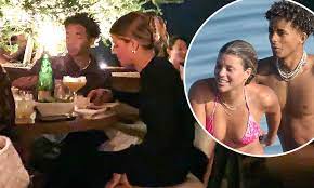 Fans of the youngest smith family member have been left intrigued about her. Sofia Richie And Jaden Smith Dine With Friends At Nobu After Their Affectionate Beach Date In Malibu Daily Mail Online