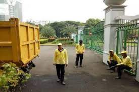 Borang pendaftaran perlawanan mestilah turut tersenarai dalam borang pendaftaran pasukan yang telah dihantar lebih awal. Pasukan Kuning Penjaga Kebersihan Jakarta Sudah Enak Antara News