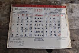71 Tren Gaya Gambar Kalender Tahun 1977 Desain Kalender Cukup dengan mengingat tanggal kelahiran anda atau seseorang yang ingin anda ketahui weton kelahirannya. tren gaya gambar kalender tahun 1977