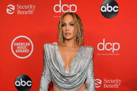 Jennifer lopez performs the halftime show during super bowl liv in miami gardens on february 2. Jennifer Lopez Wows With Sexy New Single In The Morning