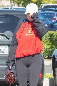 Camel toes sexhd pics : 12 Celebrities With Serious Cameltoe Pandesia World