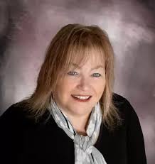 Joyce Mays's Instagram, Twitter & Facebook