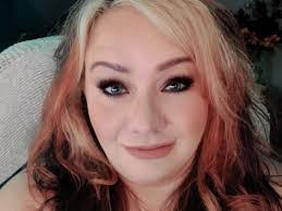 Amber Lemley's Instagram, Twitter & Facebook