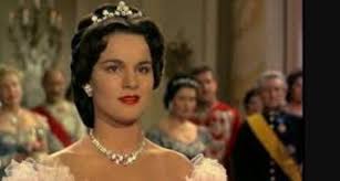 La principessa sissi è in onda stasera su rai 3 alle ore 21:05: Elena Di Baviera Nene E La Rivalita Con La Principessa Sissi