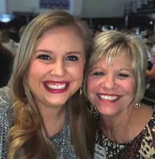 Amanda Rapson's Instagram, Twitter & Facebook