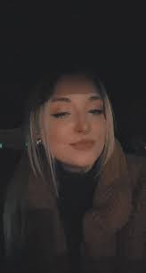 Renae Davis's Instagram, Twitter & Facebook