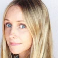 Carrie Gifford's Instagram, Twitter & Facebook