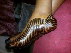 اول خطوات كورس حنة الشرايط Youtube Engagement Mehndi Designs Henna Designs Henna Designs Feet