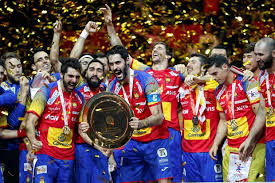 Trener reprezentacji hiszpanii zdecydował się na powołanie 24 zawodników, wśród których, jak już wcześniej informowano, nie ma graczy realu madryt. Hiszpania Mistrzem Europy W Pilce Recznej