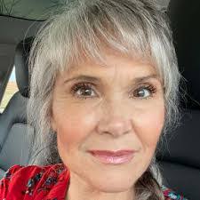 Andrea Baxter's Instagram, Twitter & Facebook