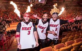Miami heat retire 'vice' uniforms after years of dominating sales. Starke Hitze Das Heisseste Ticket