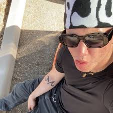 What's up, my name is Avery and I'm from Sacramento California. I moved to  Arizona for my senior year of high school and now I'm fully committed to  ASU🔱 I will be