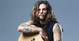 #san valentino #baci perugina #mara maionchi #enrico nigiotti. Chi E Enrico Nigiotti La Lunga Gavetta Da Amici Al Duetto Con Gianna Nannini Fino A Sanremo Radio Deejay