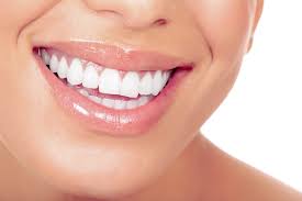Con il sistema invisalign puoi infatti allineare i tuoi denti grazie a delle mascherine. Apparecchio Invisibile O Mascherine Trasparenti Studio Dentistico Dott Ermanno Celestino