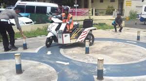 Dua angka mana yang dapat membentuk angka 8 di brain out jawaban level 164 ini (atau mungkin beda level) dapat kamu selesaikan dengan mudah, kita diminta brain out untuk membentuk angka 8 dengan menggunakan 2 angka, menurutmu pada brain out yang dapat membentuk angka 8 dua angka mana? Motor Roda Tiga Zig Zag Membentuk Angka 8 Pemohon Sim Difabel Susah Di Belokannya Tribunnews Bogor