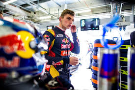 Notable are the blue chin and red top of the helmet. Verstappen Excused By Toro Rosso For Throwing Helmet Grand Prix 247