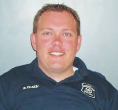 Speeder leads police