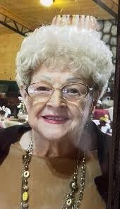 Barbara Lemons's Instagram, Twitter & Facebook