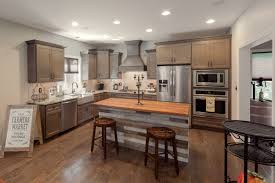 Homecrest cabinets for a transitional spaces with a carrera marble countertops and millstone new jersey white kitchen by nj cabinets designs by anthony. New Construction Kitchen With Custom Range Hood Viking Kitchen Cabinets