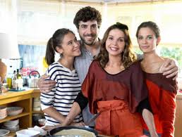Entre mauvaise foi, malentendus, rires et larmes, clem et sa famille vont apprendre à gérer cette situation délicate, au plus près de la réalité, de l'émotion et du ton juste. Clem Saison 6 Les Resumes Par Episode Ce Qu Il Faut Savoir Clem Nouveautes Tele Com