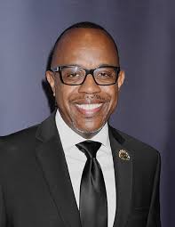 Albrecht among Ho'okele Award recipients